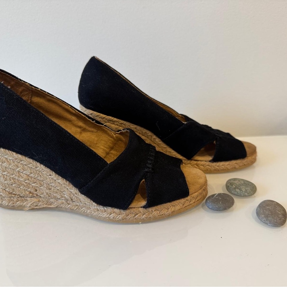 G.H. Bass & Co. Black and Tan Wedge Espadrilles